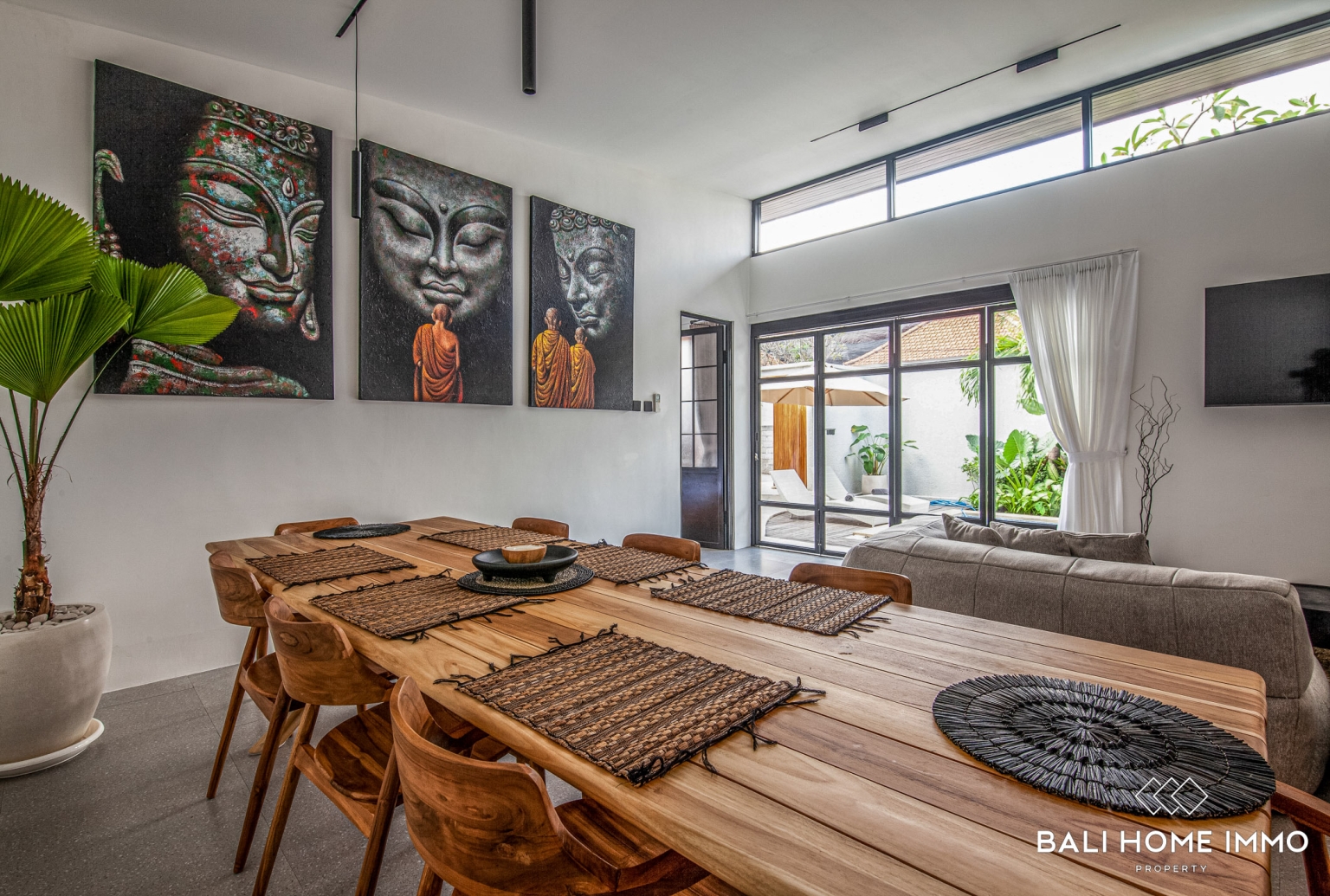 Stunning 3 Bedroom Villa for Monthly rental in Bali Umalas view 6