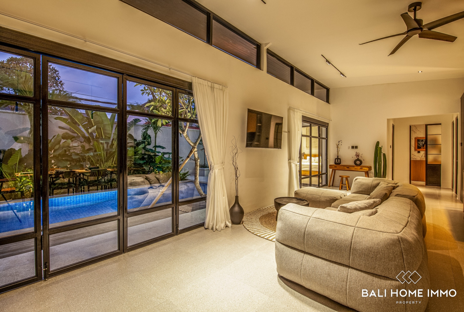 Stunning 3 Bedroom Villa for Monthly rental in Bali Umalas view 4