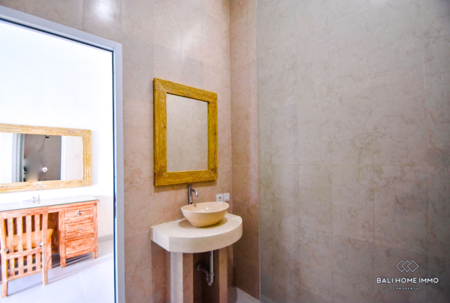 Superbe villa de 3 chambres à louer dans le quartier résidentiel de Canggu view 13