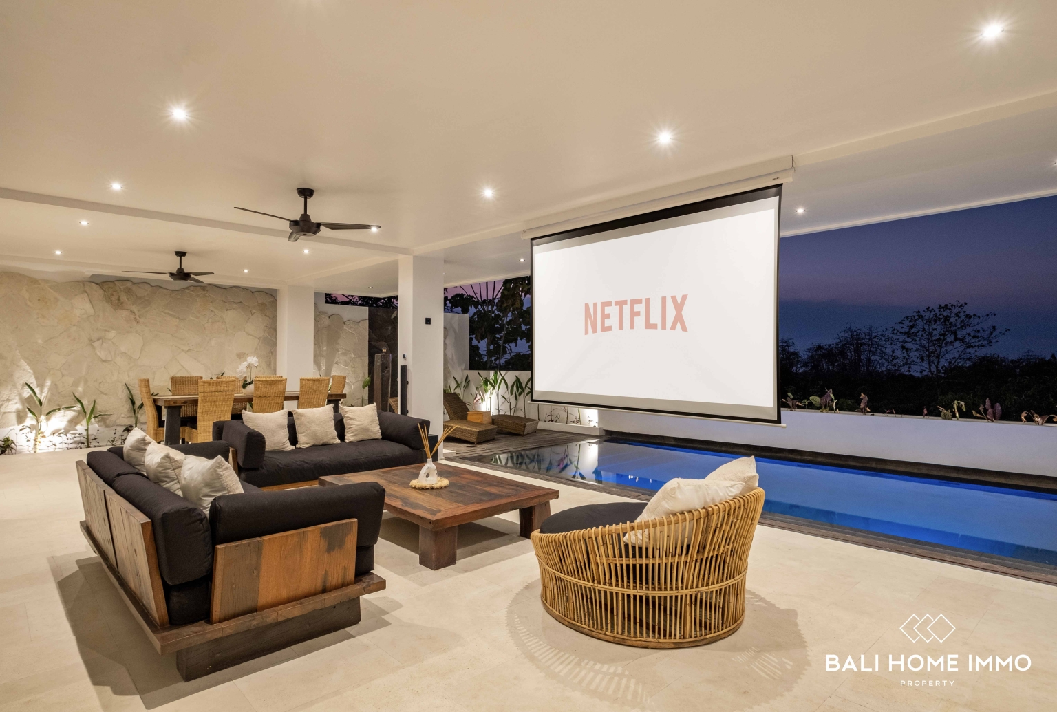 STUNNING 3 BEDROOM VILLA WITH OCEAN VIEW FOR SALE LEASEHOLD IN BINGIN view 8