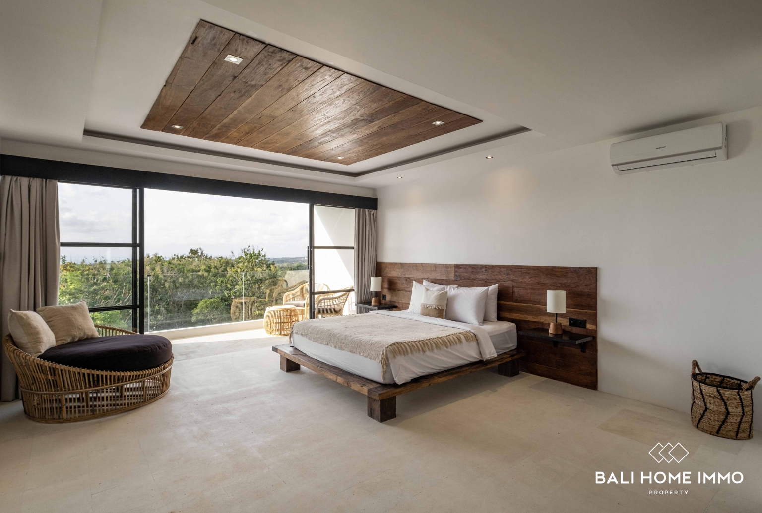 STUNNING 3 BEDROOM VILLA WITH OCEAN VIEW FOR SALE LEASEHOLD IN BINGIN view 12