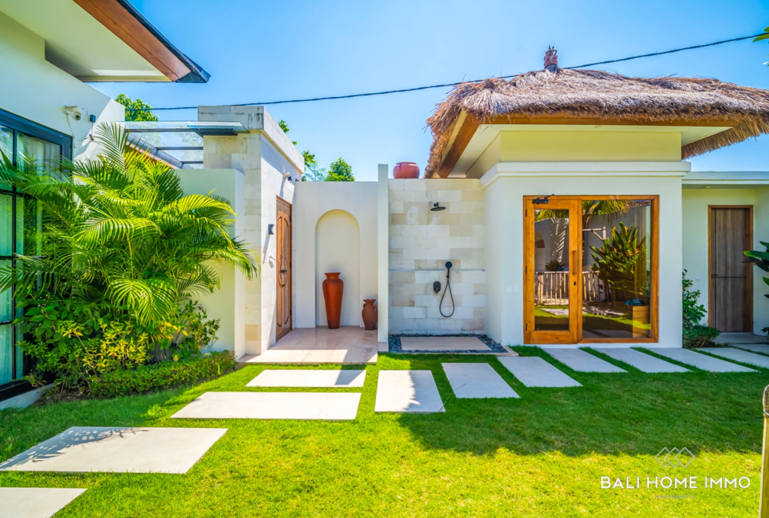 VILLA MEWAH 3 KAMAR  DENGAN SAUNA PRIBADI UNTUK DIJUAL DI EAST UNGASAN view 4