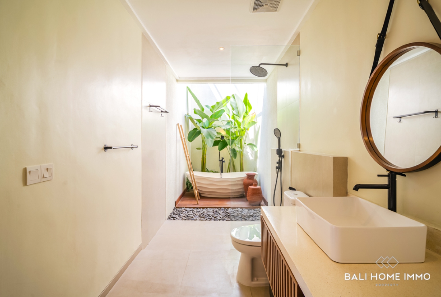 VILLA MEWAH 3 KAMAR  DENGAN SAUNA PRIBADI UNTUK DIJUAL DI EAST UNGASAN view 16