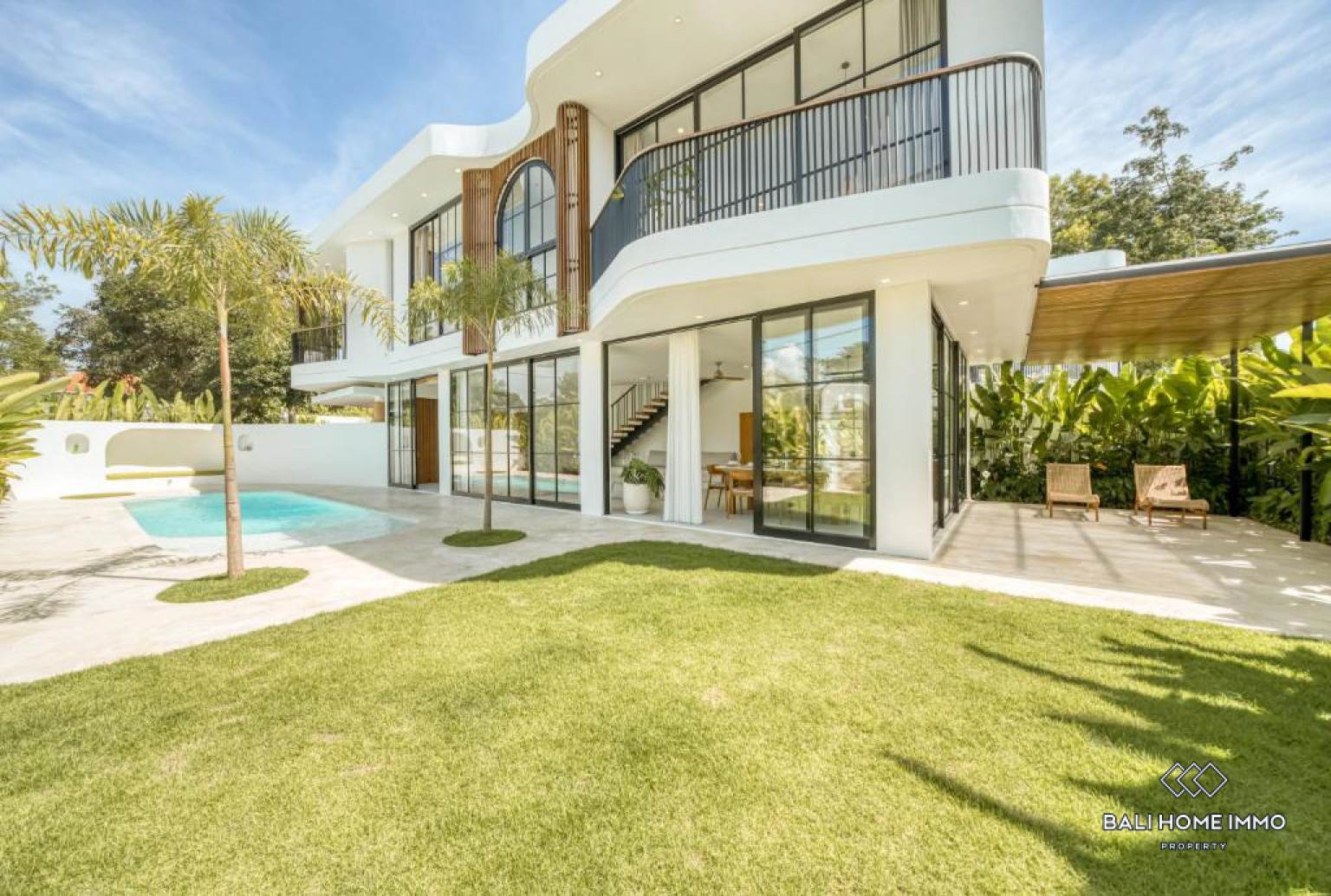 STUNNING 3 BEDROOMS VILLA FOR MONTHLY RENTAL IN ULUWATU - PECATU view 3