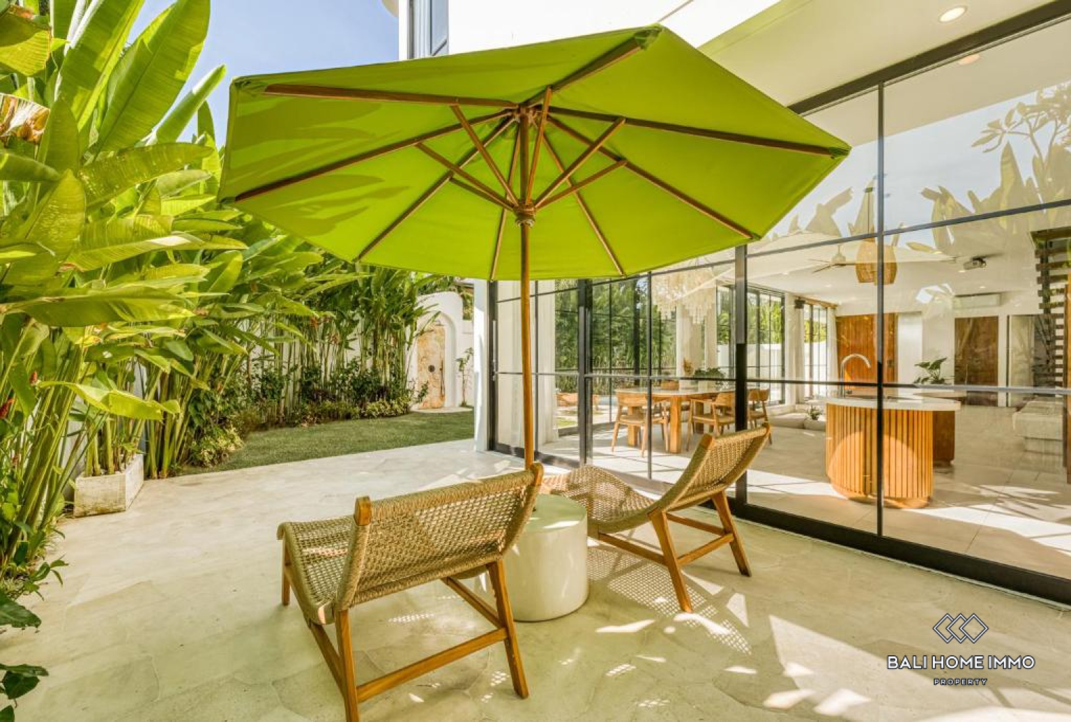 STUNNING 3 BEDROOMS VILLA FOR MONTHLY RENTAL IN ULUWATU - PECATU view 4
