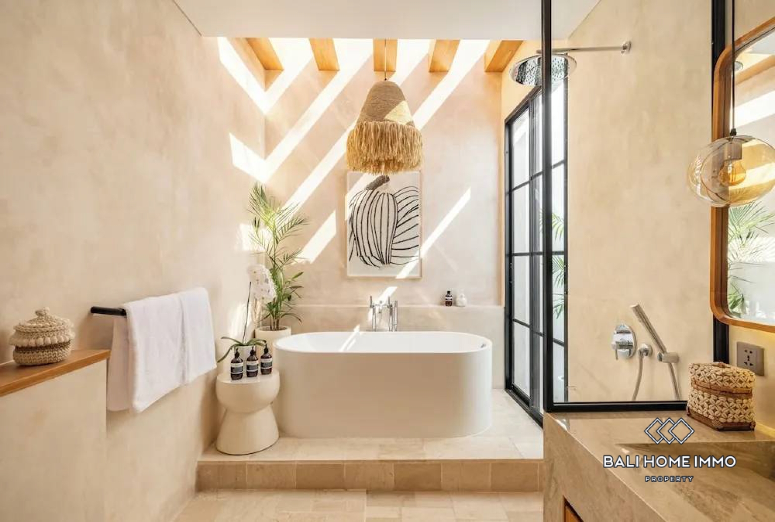 STUNNING 3 BEDROOMS VILLA FOR MONTHLY & YEARLY RENTAL IN ULUWATU view 20