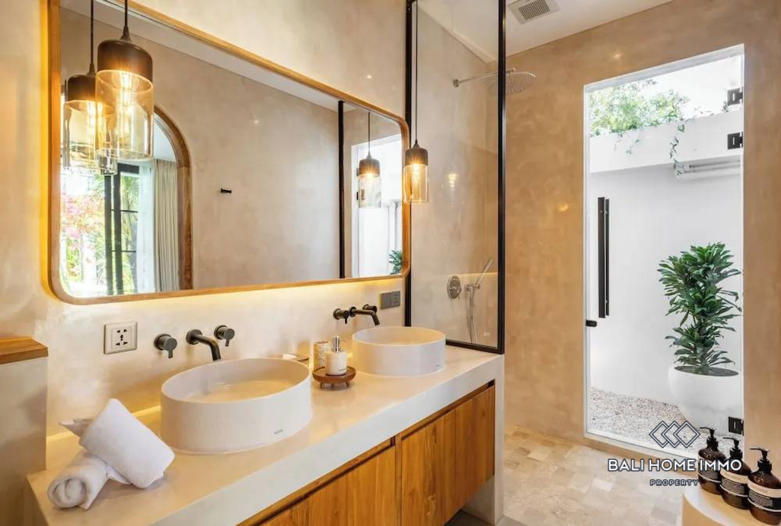 STUNNING 3 BEDROOMS VILLA FOR MONTHLY & YEARLY RENTAL IN ULUWATU view 19