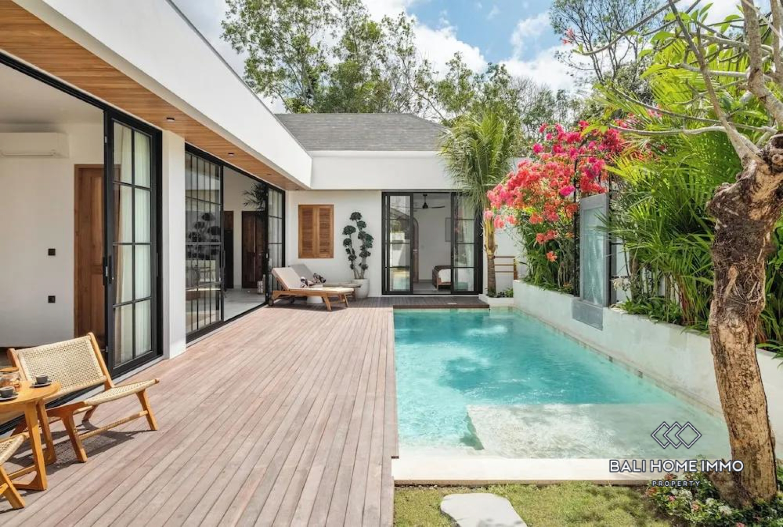 STUNNING 3 BEDROOMS VILLA FOR MONTHLY & YEARLY RENTAL IN ULUWATU view 21