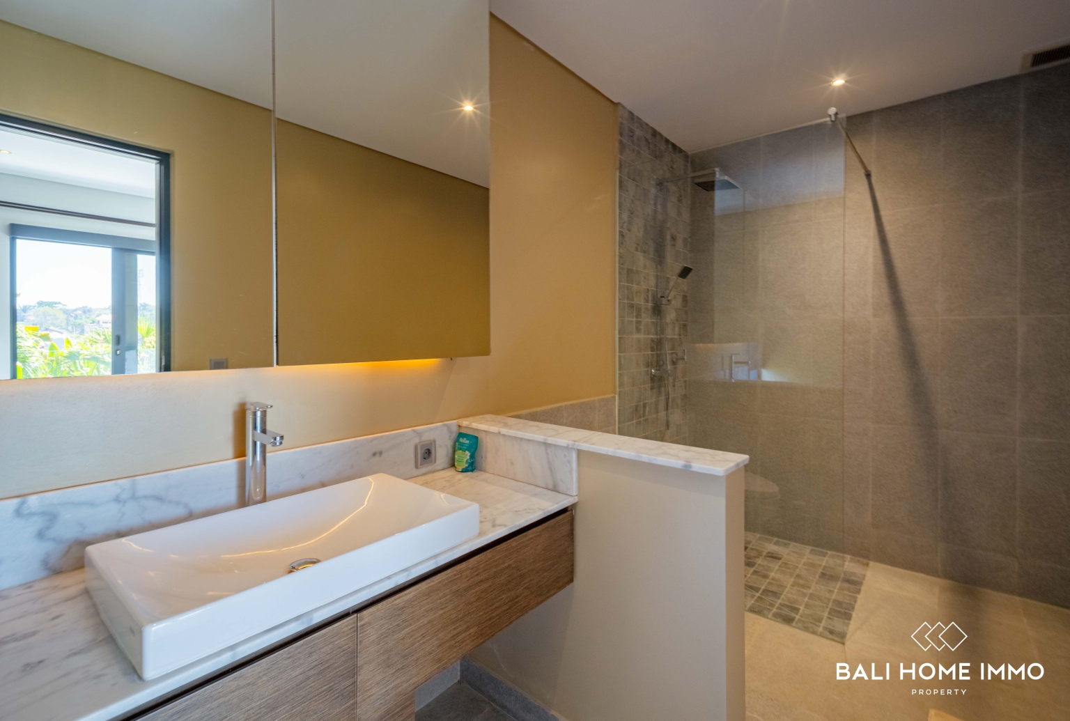 STUNNING 3 BEDROOMS VILLA FOR SALE and Rent IN BALI ULUWATU UNGASAN view 20