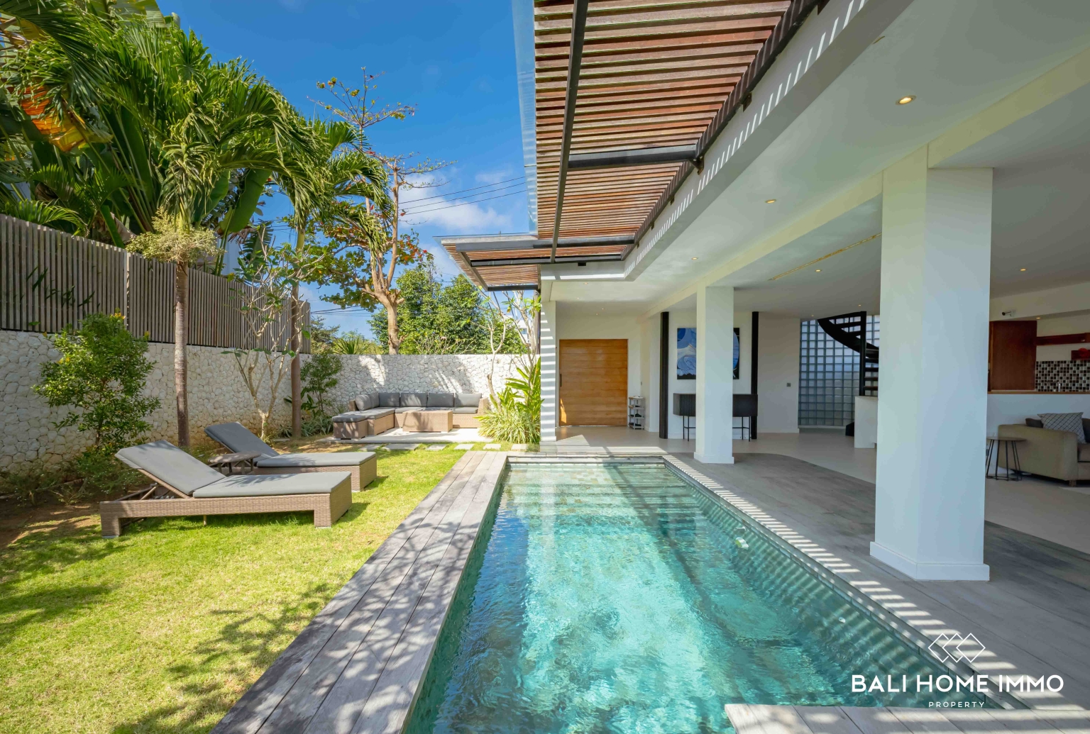 3-bedroom freehold villa in Uluwatu — photo 4 of 23