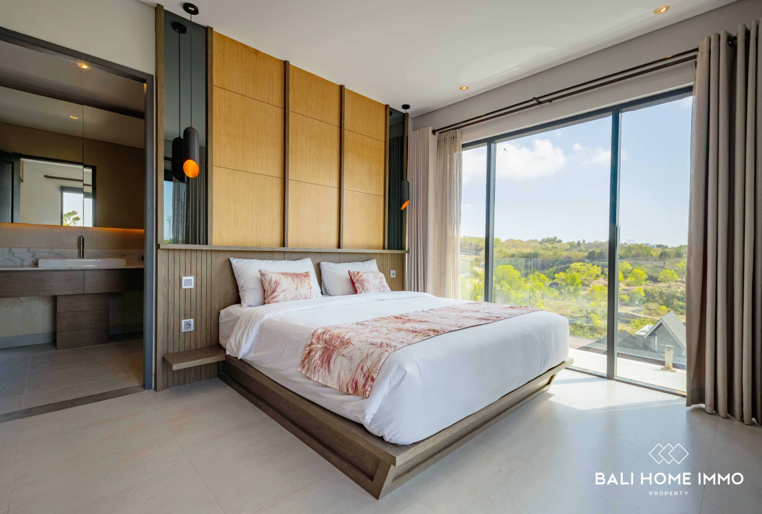 STUNNING 3 BEDROOMS VILLA FOR SALE and Rent IN BALI ULUWATU UNGASAN view 13
