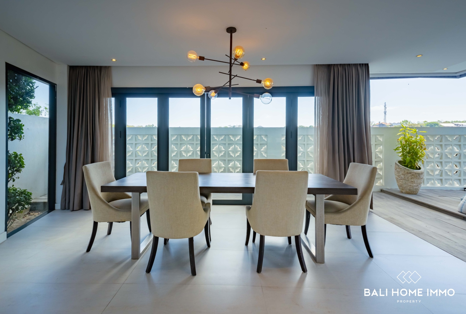 STUNNING 3 BEDROOMS VILLA FOR SALE and Rent IN BALI ULUWATU UNGASAN view 10