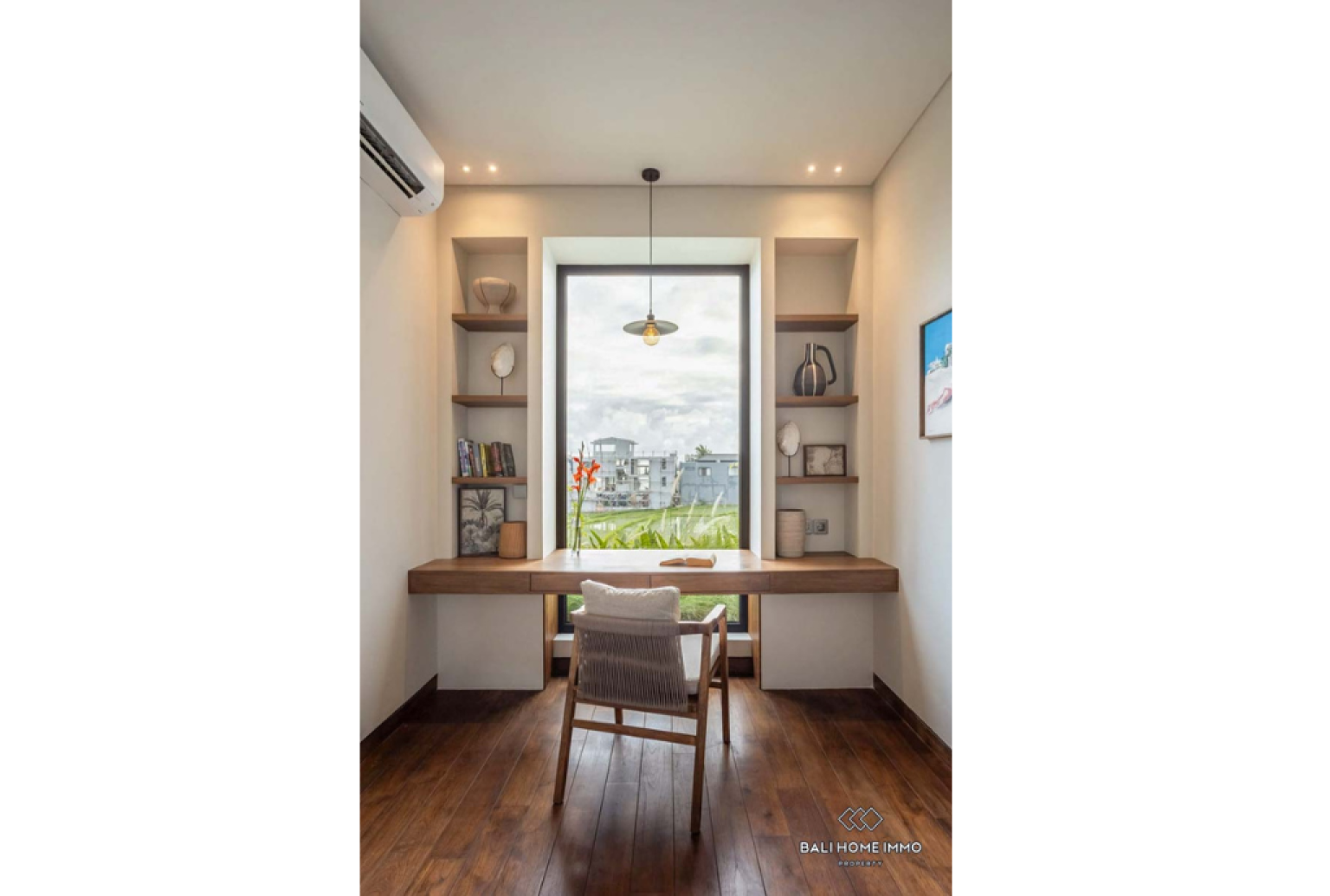 Villa menakjubkan dengan 3 kamar tidur dijual dengan status hak sewa di Bali Pantai Pererenan Lyma view 7