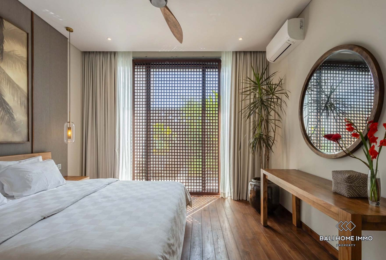 Villa menakjubkan dengan 3 kamar tidur dijual dengan status hak sewa di Bali Pantai Pererenan Lyma view 10