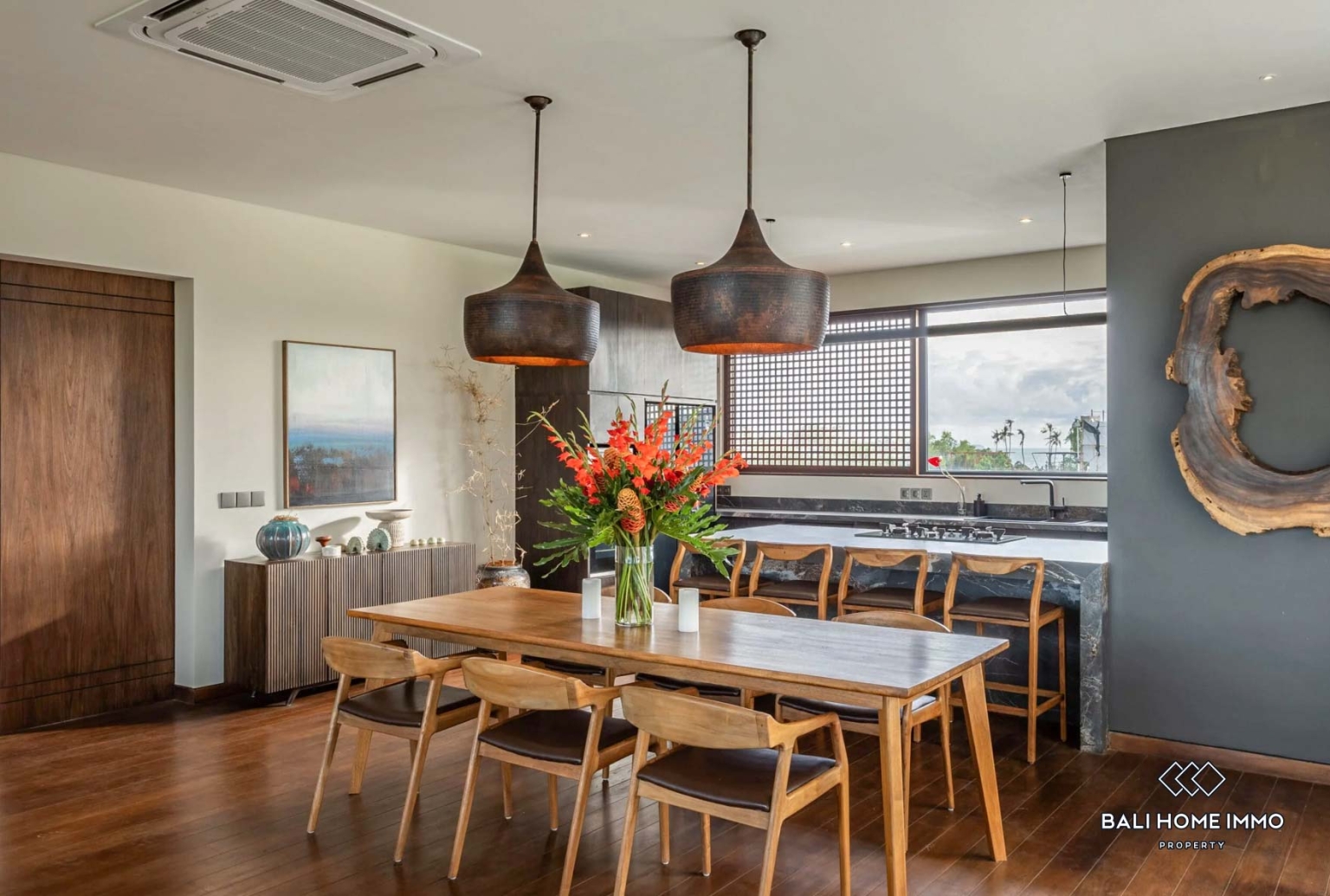 Villa menakjubkan dengan 3 kamar tidur dijual dengan status hak sewa di Bali Pantai Pererenan Lyma view 4