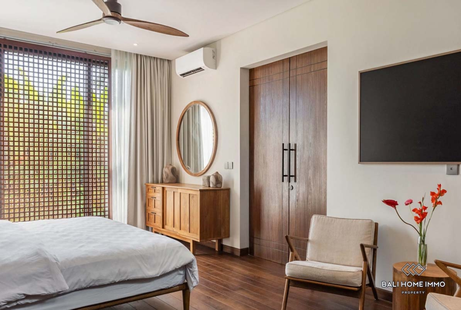 Villa menakjubkan dengan 3 kamar tidur dijual dengan status hak sewa di Bali Pantai Pererenan Lyma view 11