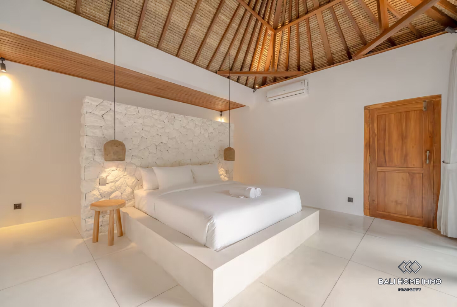 STUNNING 3 BEDROOMS VILLA FOR YEARLY & MONTHLY RENTAL IN ULUWATU - BINGIN view 9