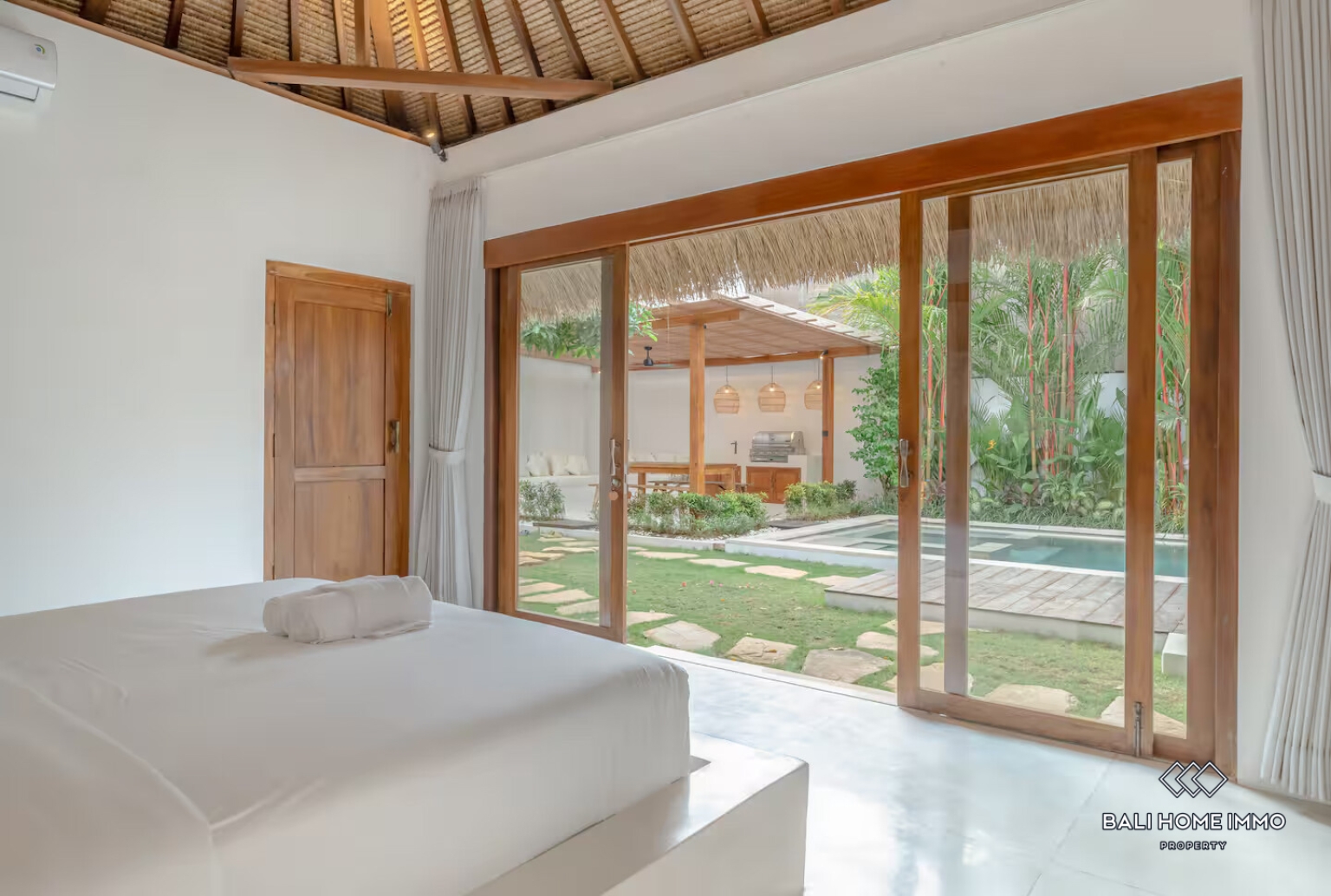 STUNNING 3 BEDROOMS VILLA FOR YEARLY & MONTHLY RENTAL IN ULUWATU - BINGIN view 10
