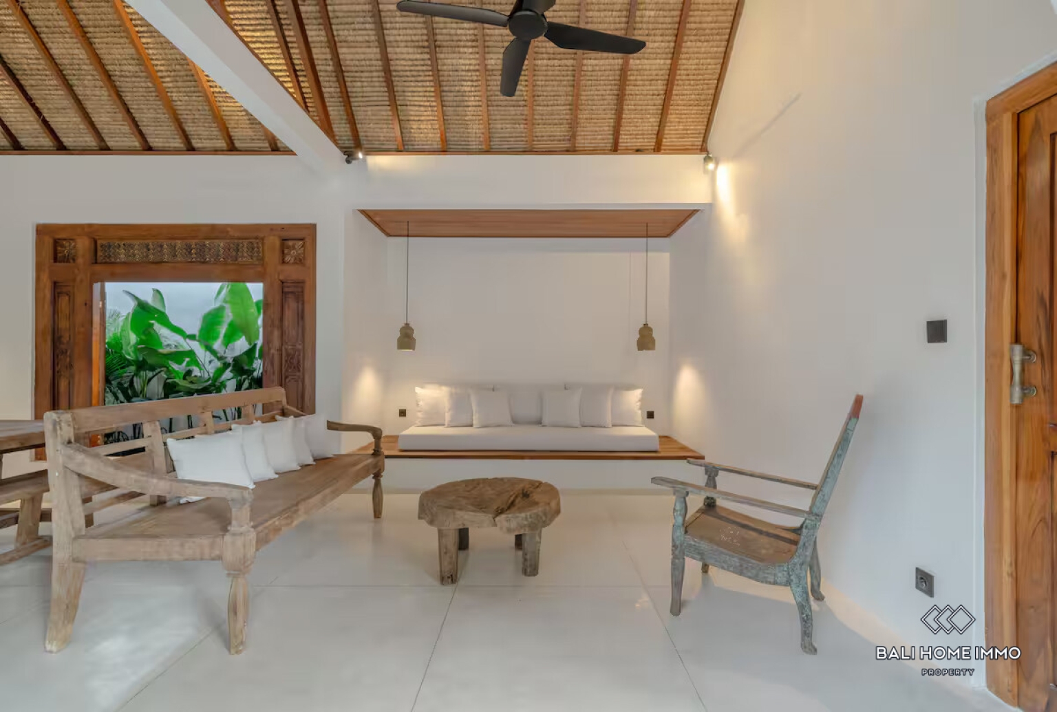 STUNNING 3 BEDROOMS VILLA FOR YEARLY & MONTHLY RENTAL IN ULUWATU - BINGIN view 3
