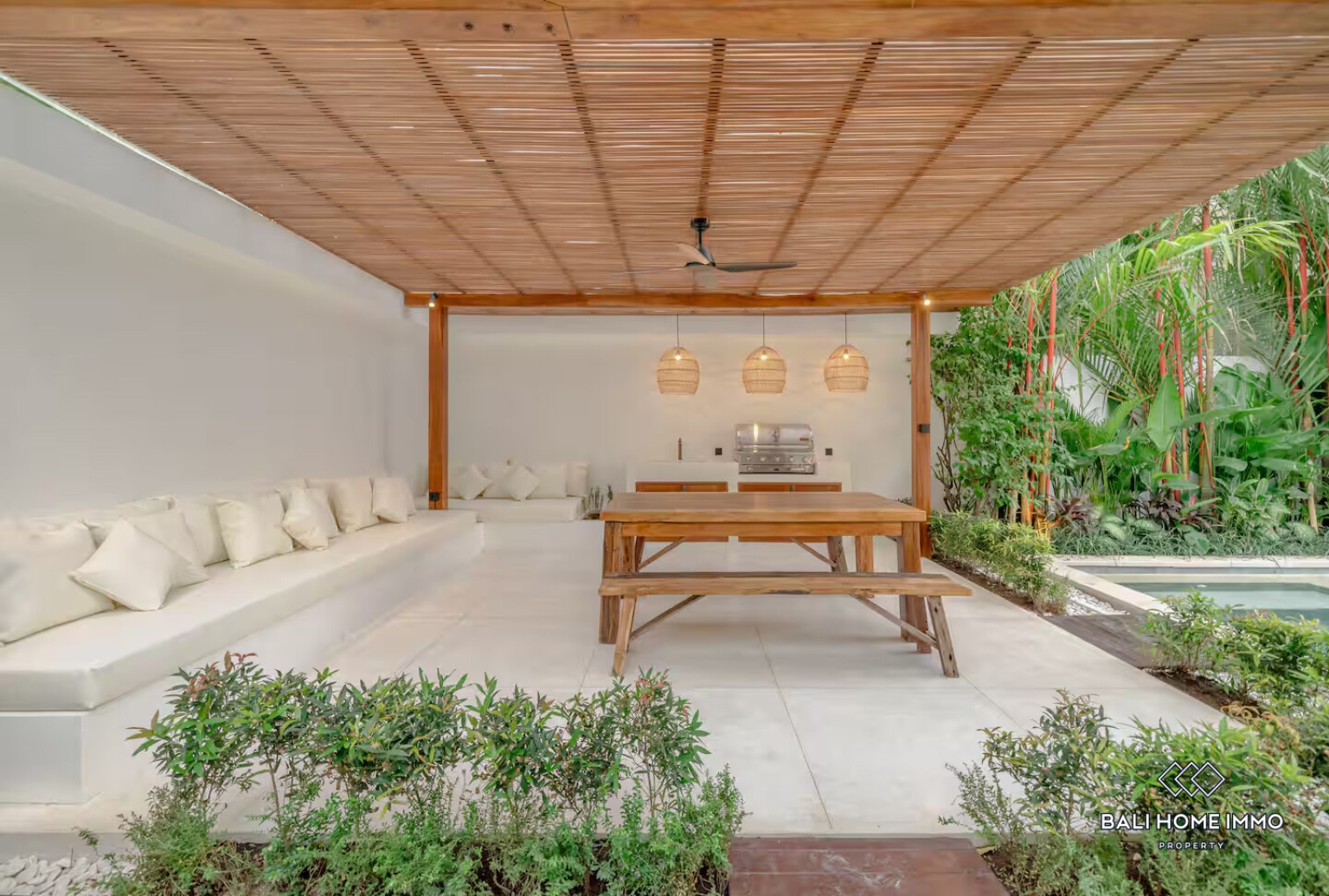 STUNNING 3 BEDROOMS VILLA FOR YEARLY & MONTHLY RENTAL IN ULUWATU - BINGIN view 5
