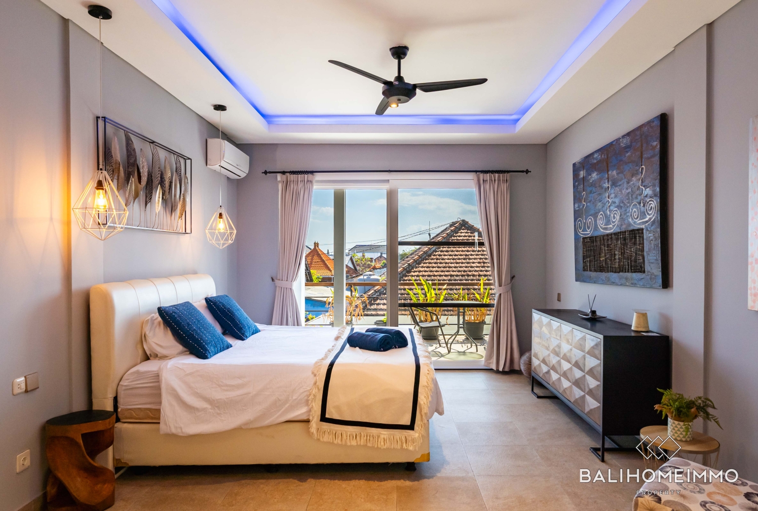 Stunning 4 Bedroom Villa for Sale and Rent in Bali Canggu Residential Side view 19