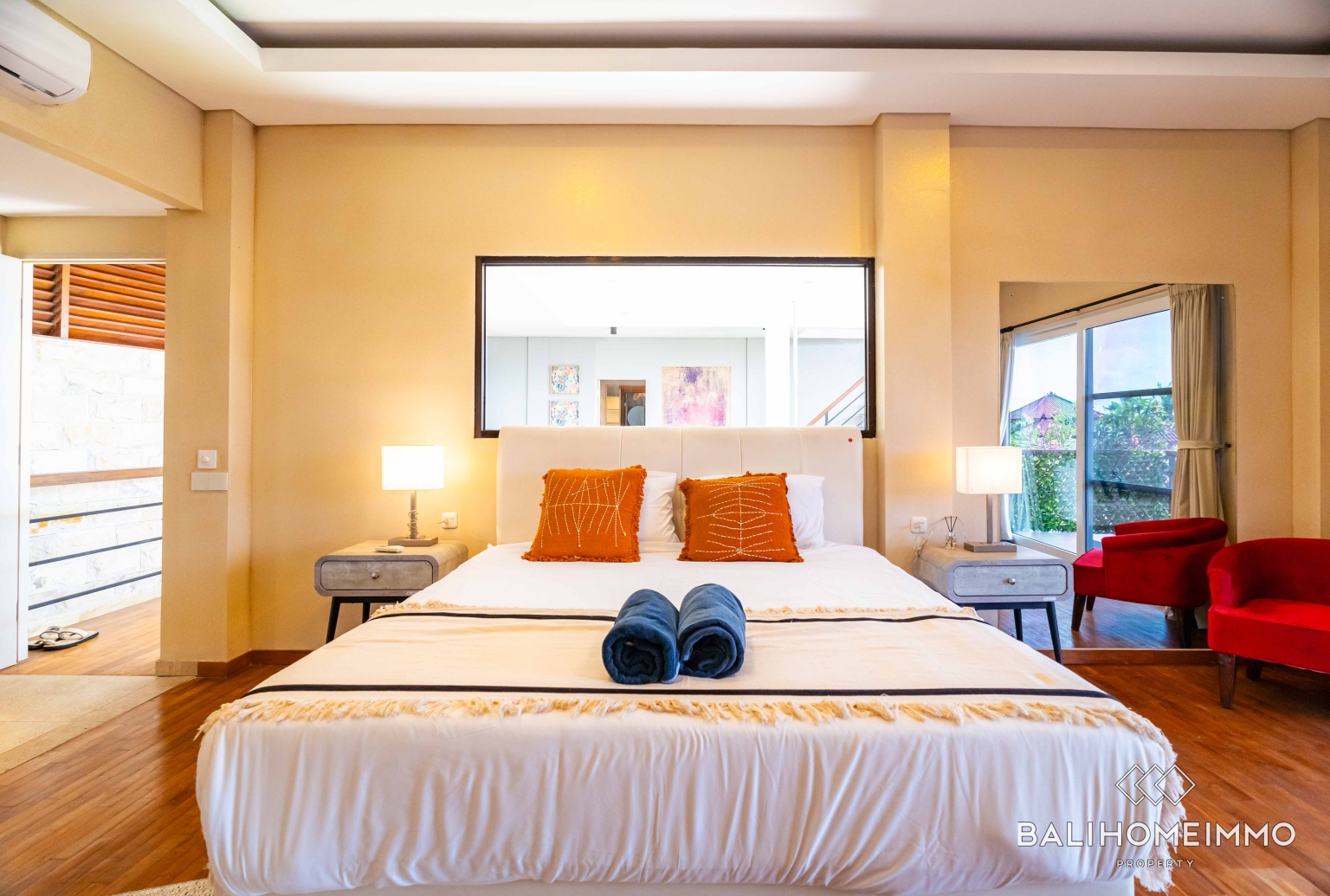 Stunning 4 Bedroom Villa for Sale and Rent in Bali Canggu Residential Side view 16