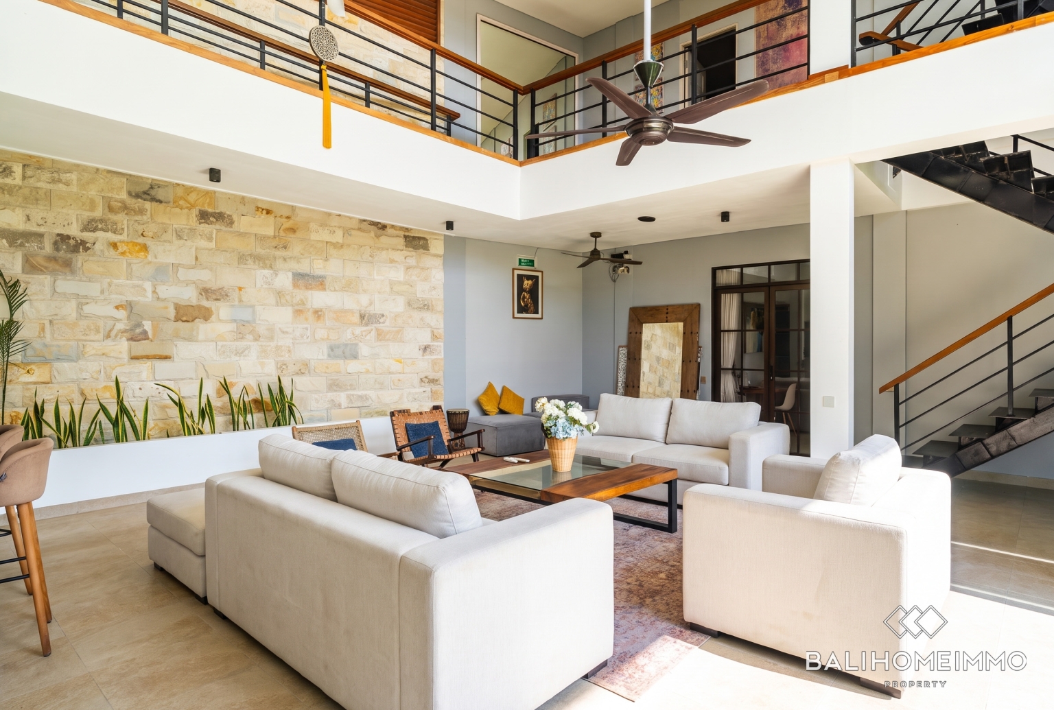Stunning 4 Bedroom Villa for Sale and Rent in Bali Canggu Residential Side view 3