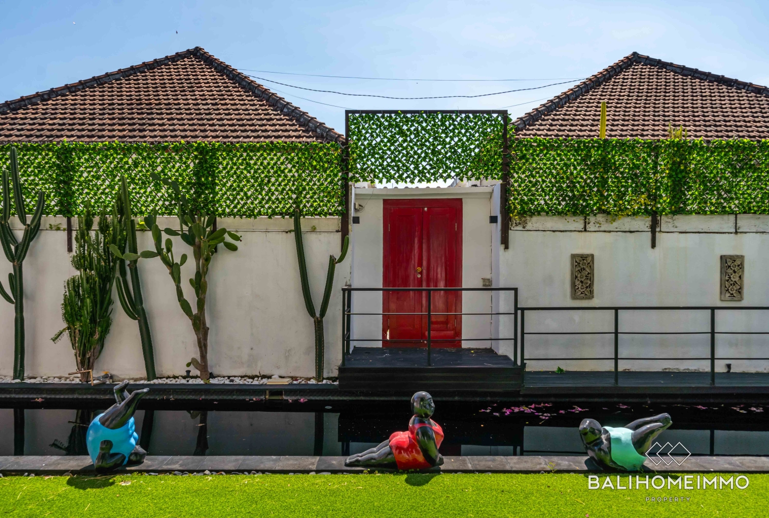 Stunning 4 Bedroom Villa for Sale and Rent in Bali Canggu Residential Side view 37