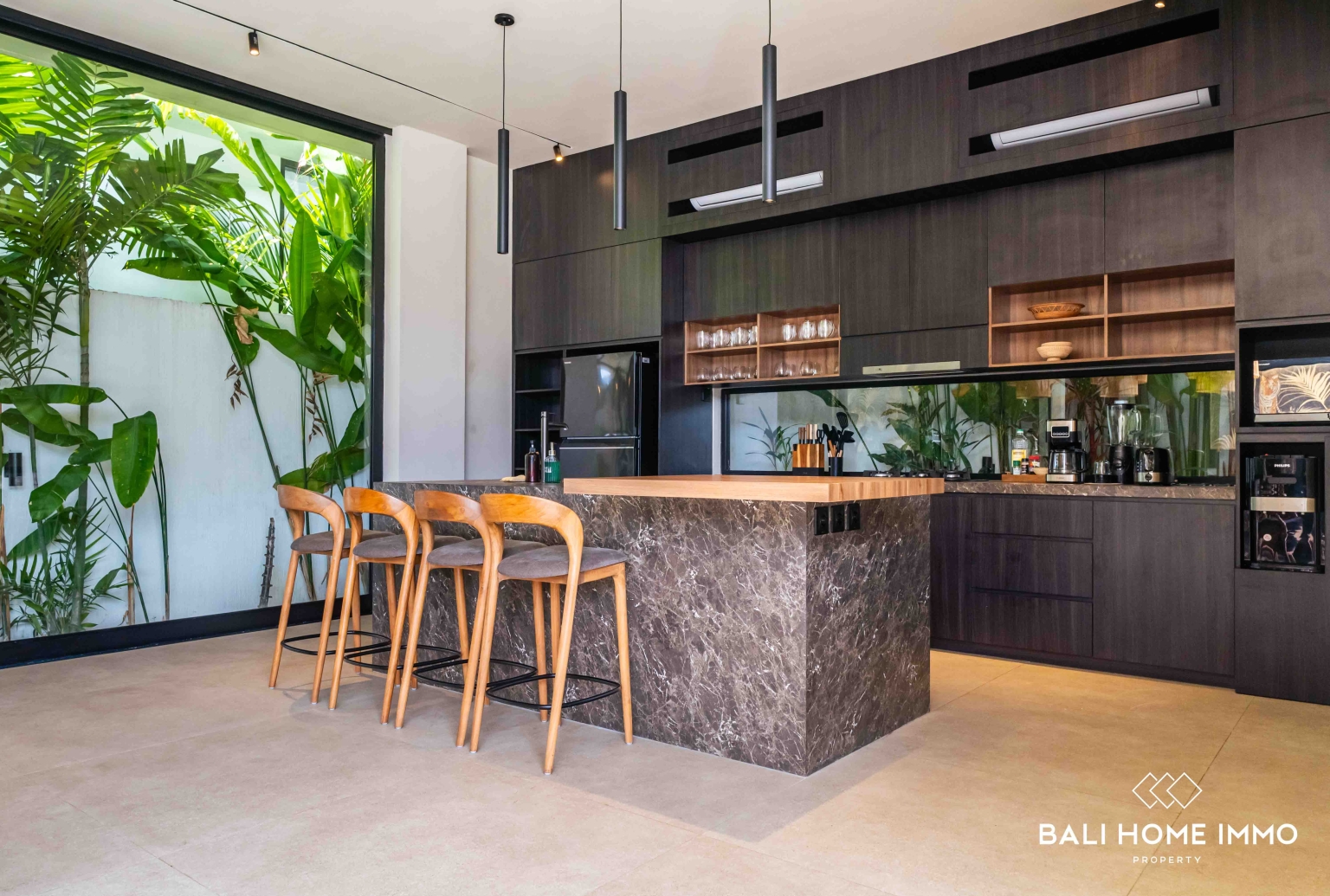 Villa baru menakjubkan dengan 4 kamar tidur dijual di Bali - Umalas view 10