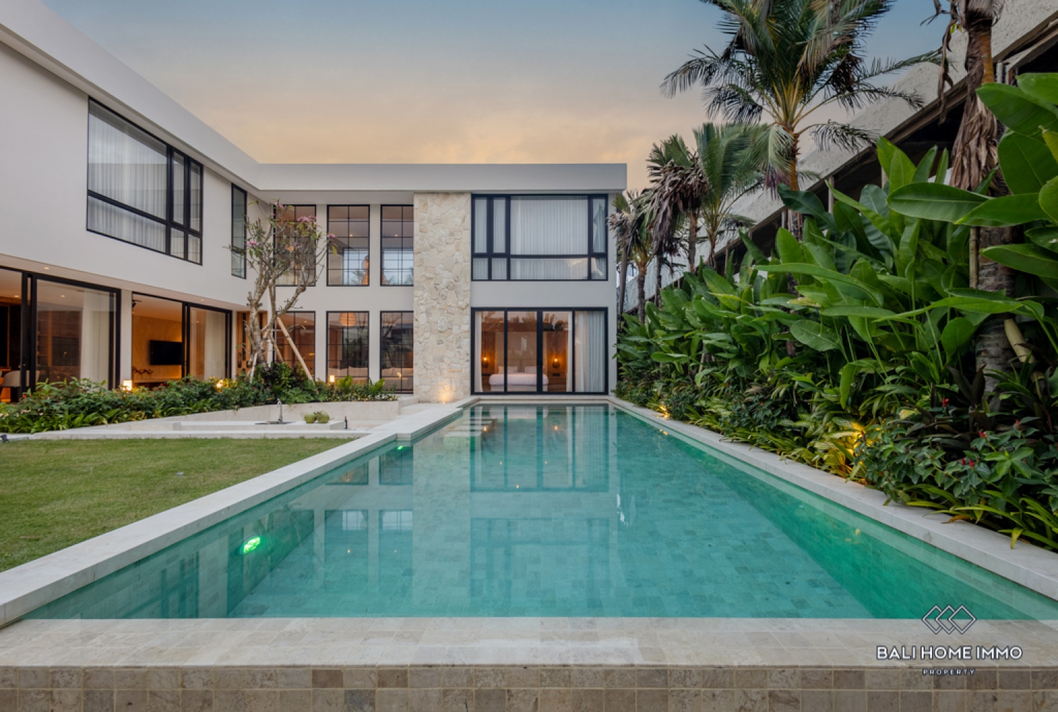 Stunning 5 Bedroom for Sale Leasehold in Bali Umalas view 24