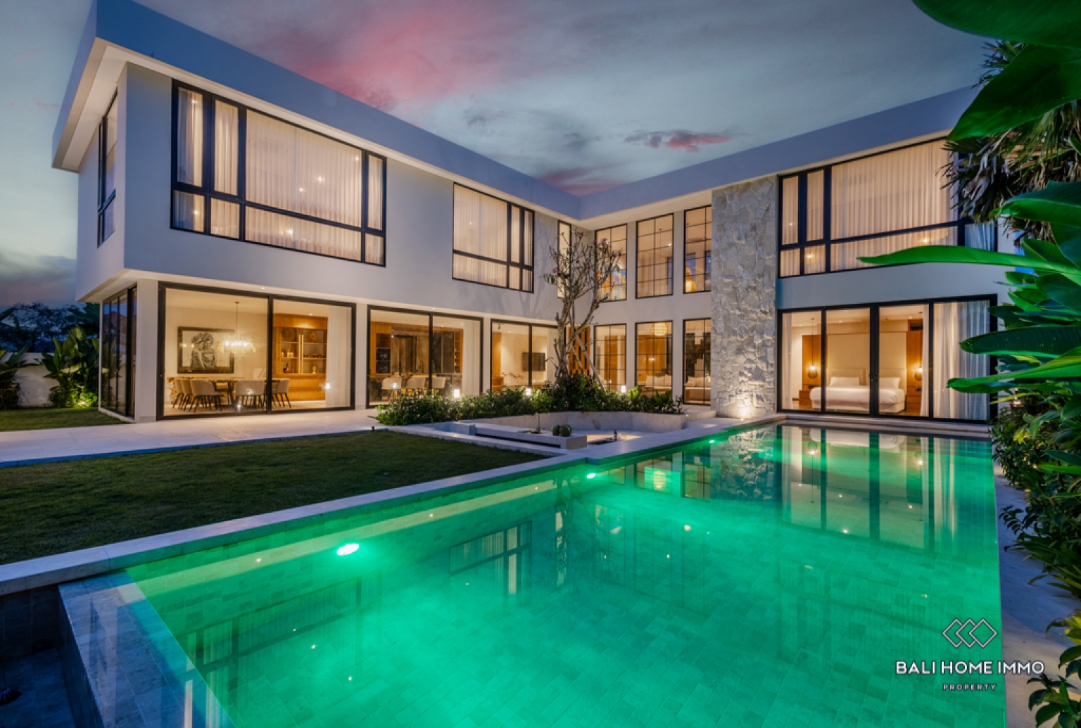 Stunning 5 Bedroom for Sale Leasehold in Bali Umalas view 25