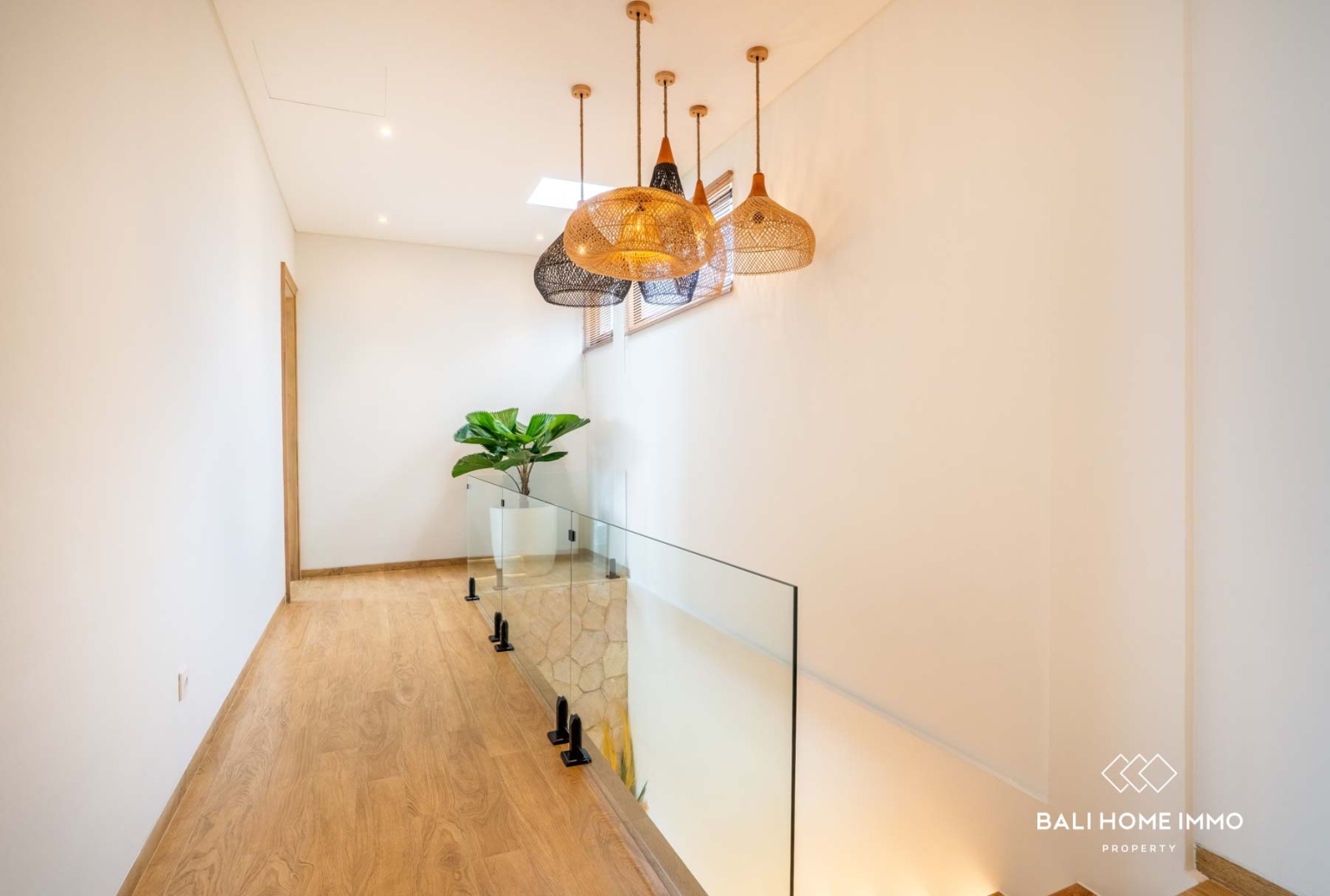 Stunning 5 Bedroom Smart Villa FOR SALE in CANGGU BALI view 9
