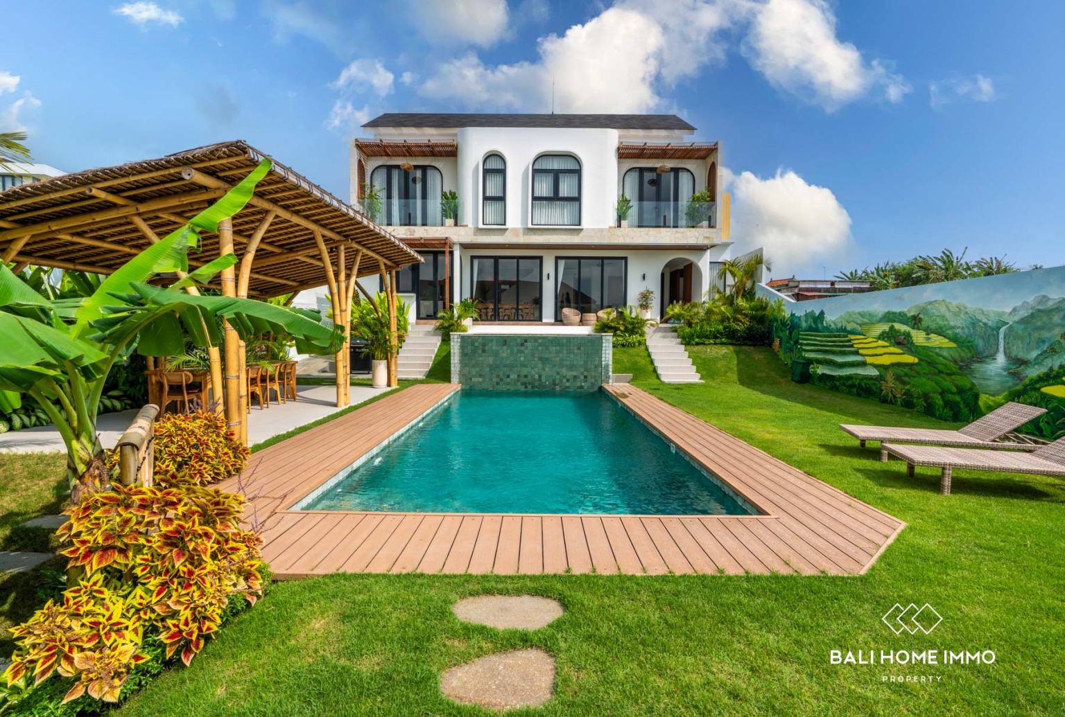 Stunning 5 Bedroom Smart Villa FOR SALE in CANGGU BALI view 32
