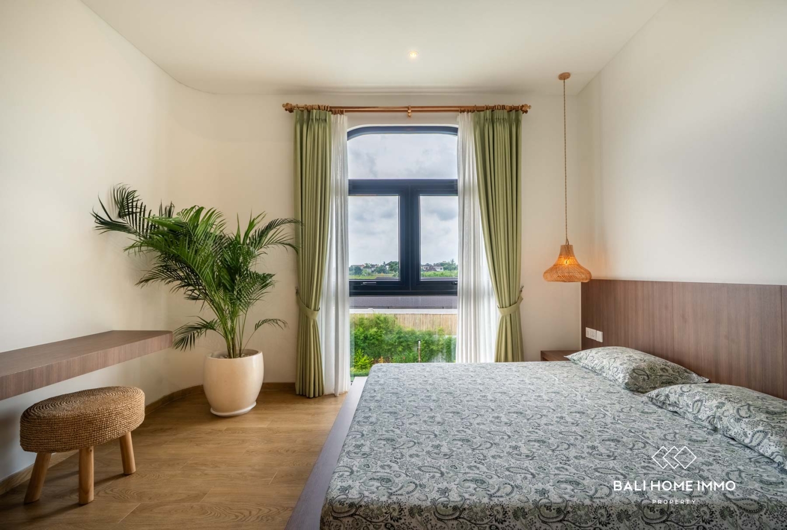 Stunning 5 Bedroom Smart Villa FOR SALE in CANGGU BALI view 13