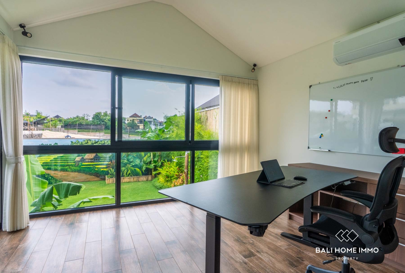 Stunning 5 Bedroom Smart Villa FOR SALE in CANGGU BALI view 26