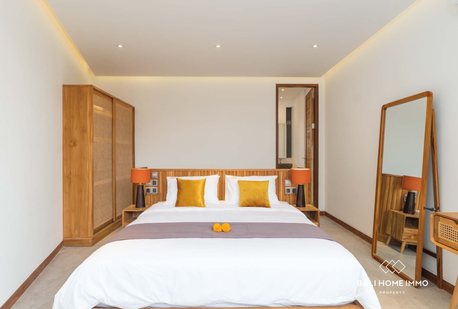 VILLA MEWAH 5 KAMAR UNTUK DIJUAL DENGAN STATUS LEASEHOLD DI BERAWA BALI view 10