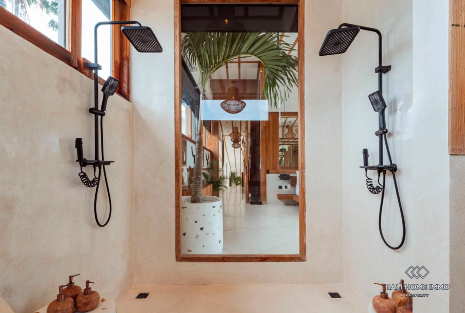Stunning 5 Bedroom Villa for Sale and Rent in Bali Umalas view 21