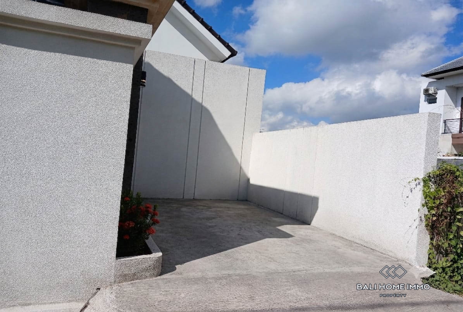 Stunning modern 3 bedroom villa for sale in Sayan Ubud view 13