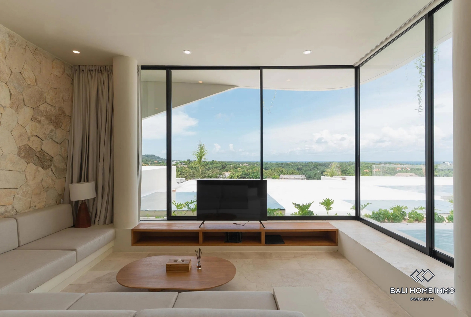 STUNNING OCEAN VIEW 3 BEDROOMS VILLA FOR MONTHLY RENTAL IN ULUWATU - BINGIN view 8