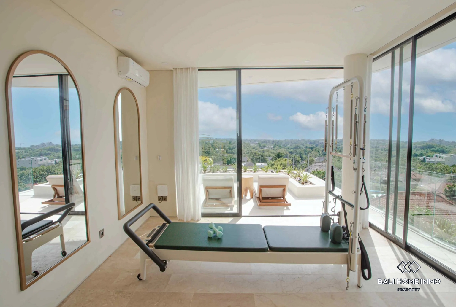 STUNNING OCEAN VIEW 3 BEDROOMS VILLA FOR MONTHLY RENTAL IN ULUWATU - BINGIN view 17
