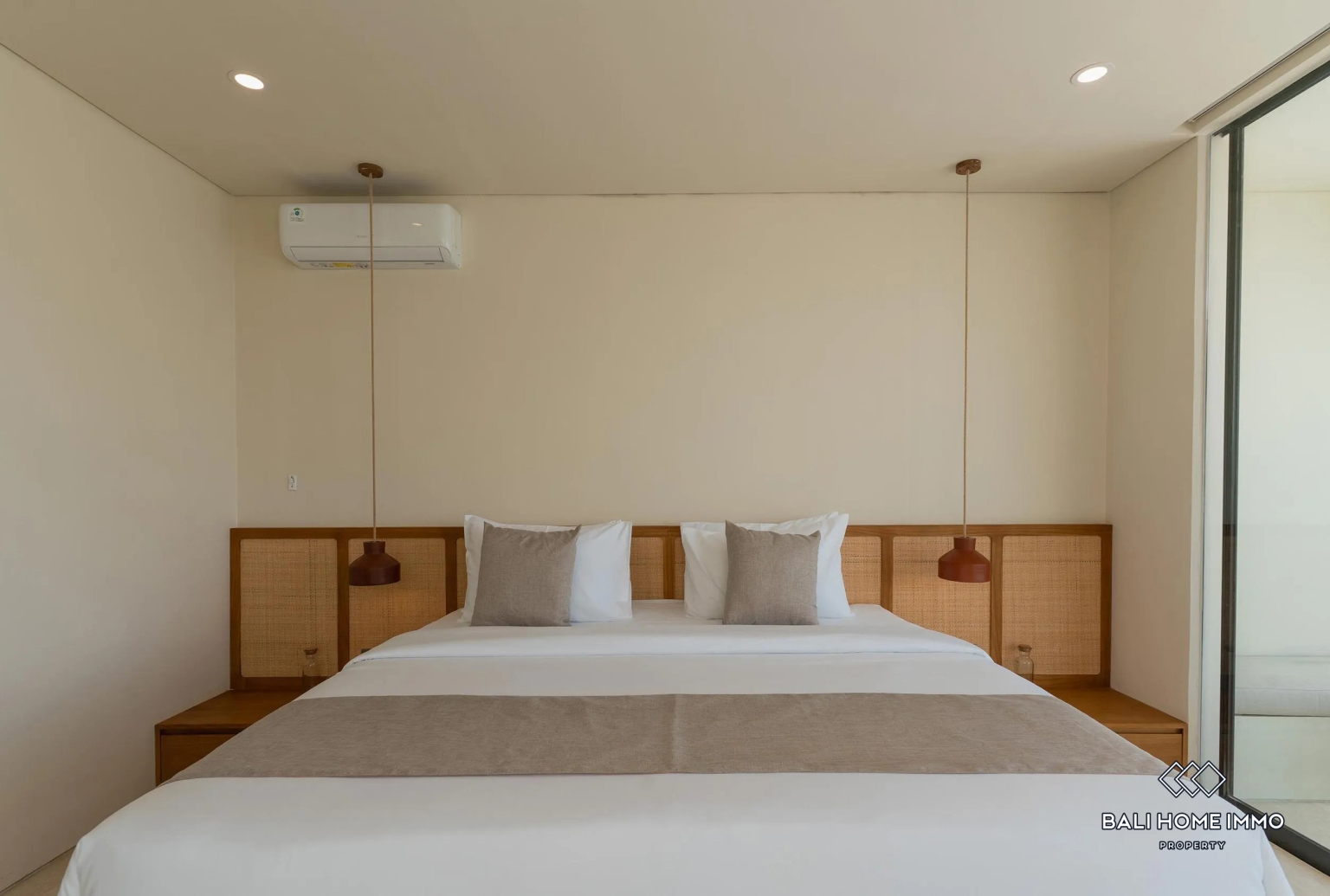 STUNNING OCEAN VIEW 3 BEDROOMS VILLA FOR MONTHLY RENTAL IN ULUWATU - BINGIN view 10