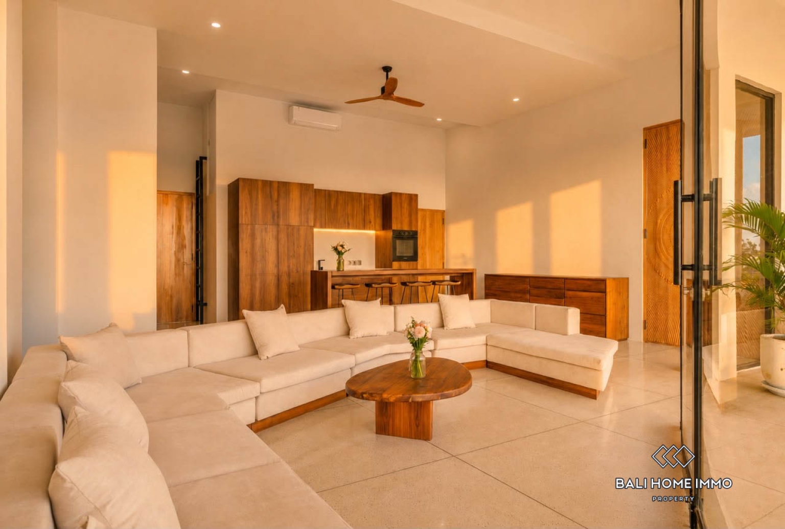 STUNNING WITH OCEAN VIEW 4 BEDROOMS VILLA FOR YEARLY RENTAL IN BALI - ULUWATU view 6