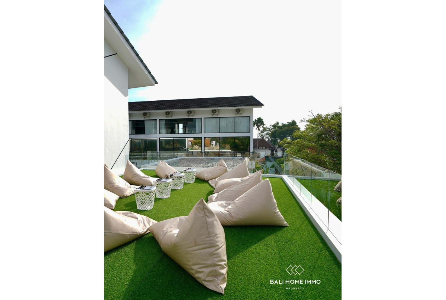 Stylish 1 Bedroom Apartment for Leasehold Sale in Canggu Bali view 6