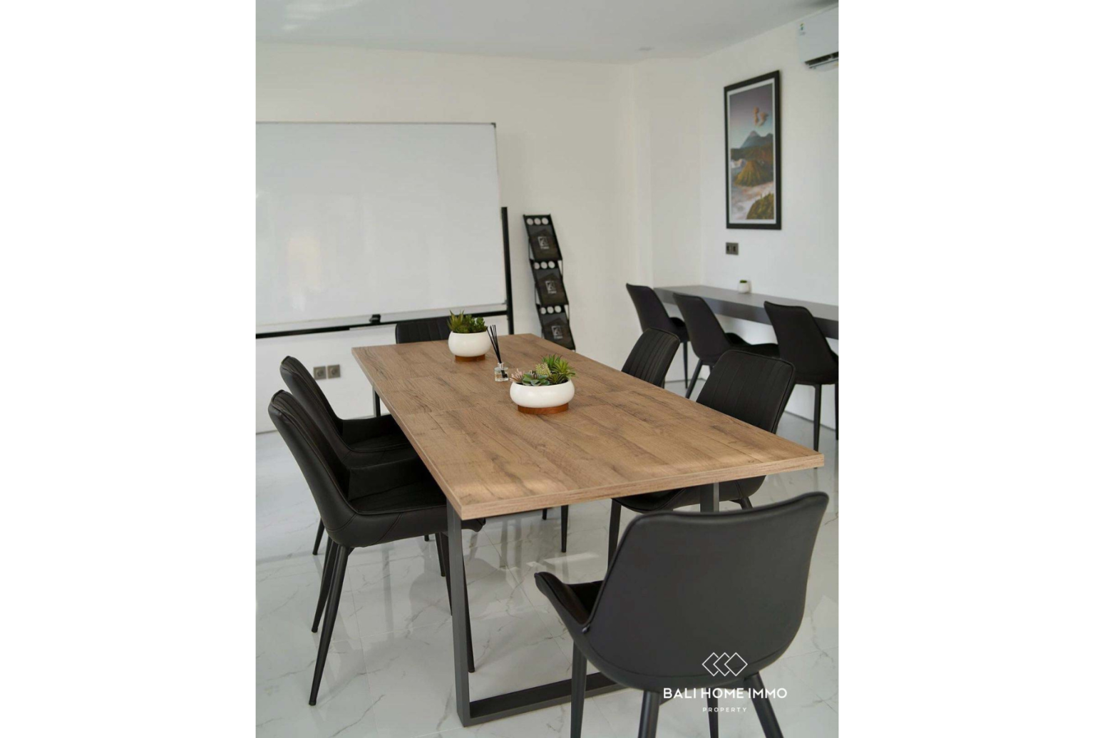 Stylish 1 Bedroom Apartment for Leasehold Sale in Canggu Bali view 8