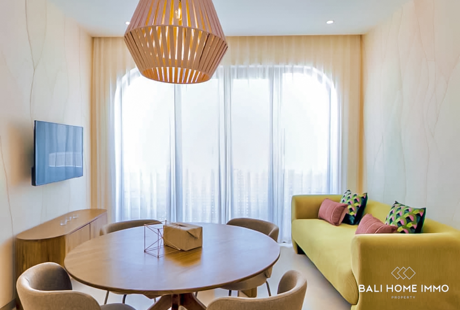 Stylish 1-Bedroom Apartment with Pool Access for Sale Leasehold in Ungasan view 2