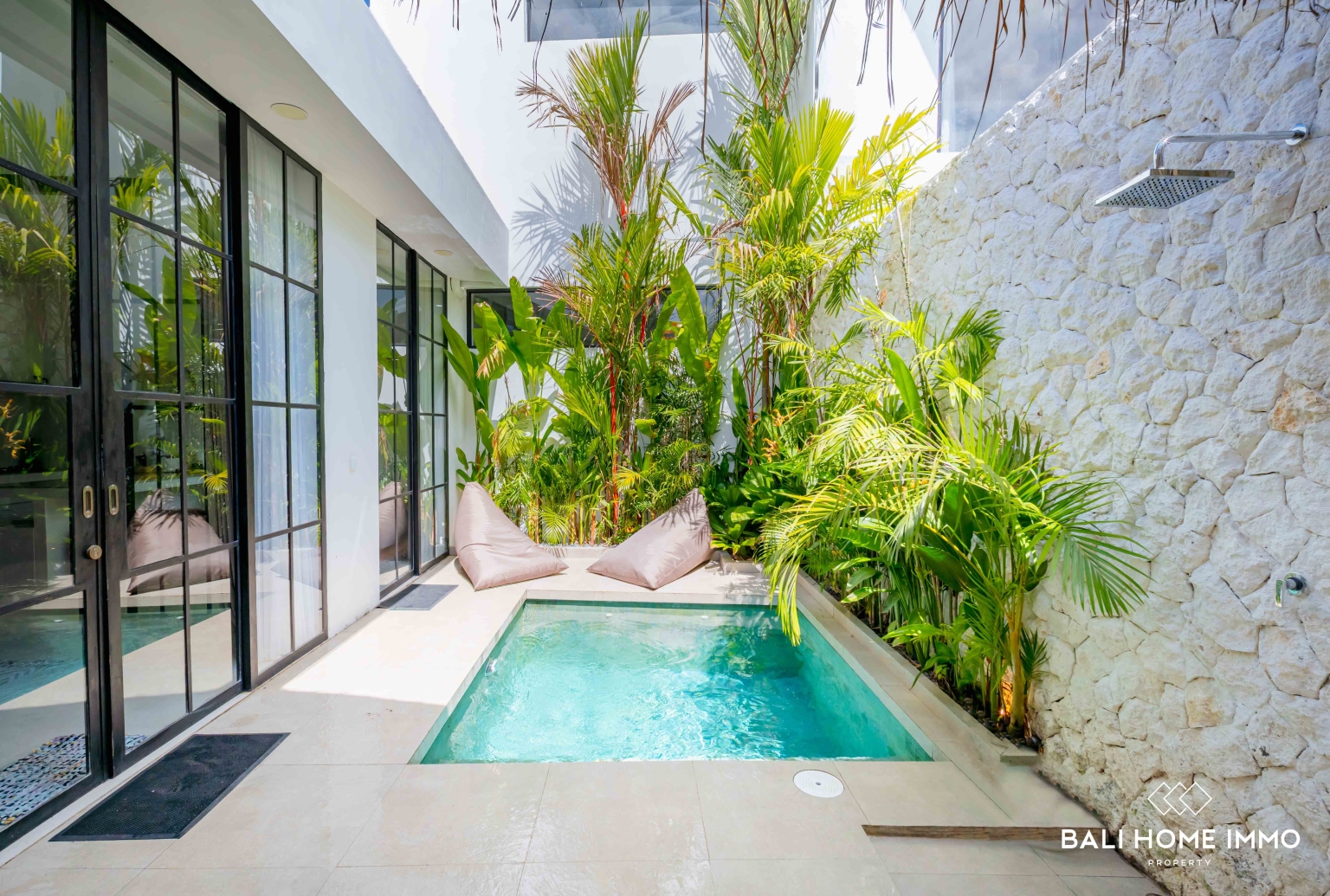Stylish 1 Bedroom Turn Key Villa for Sale and Rent Near Bingin Beach view 2