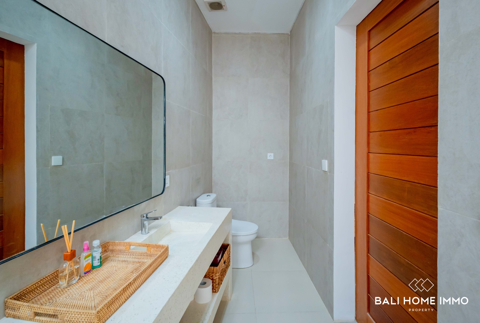Stylish 1 Bedroom Turn Key Villa for Sale and Rent Near Bingin Beach view 12