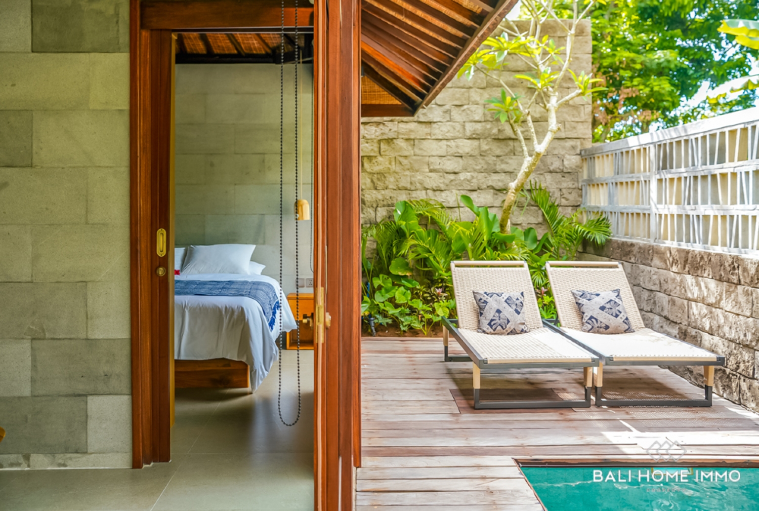 STYLISH 1 BEDROOM VILLA FOR SALE LEASEHOLD IN BINGIN view 3