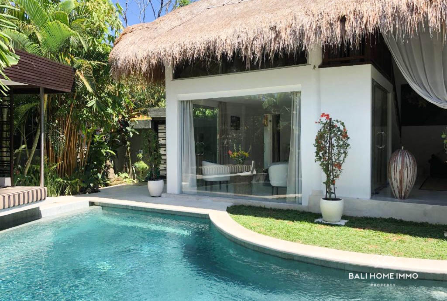 Villa élégante de 2 chambres avec salon ouvert à louer à l'année à Umalas view 3