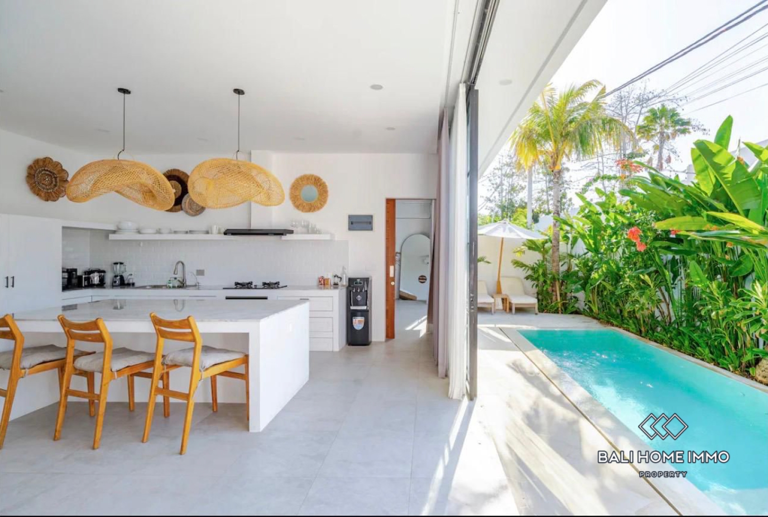 Stylish 2 Bedroom Turn Key Villa for Sale Near Bingin Beach view 3